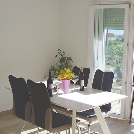 Apartment Lumago Каштела Екстер'єр фото
