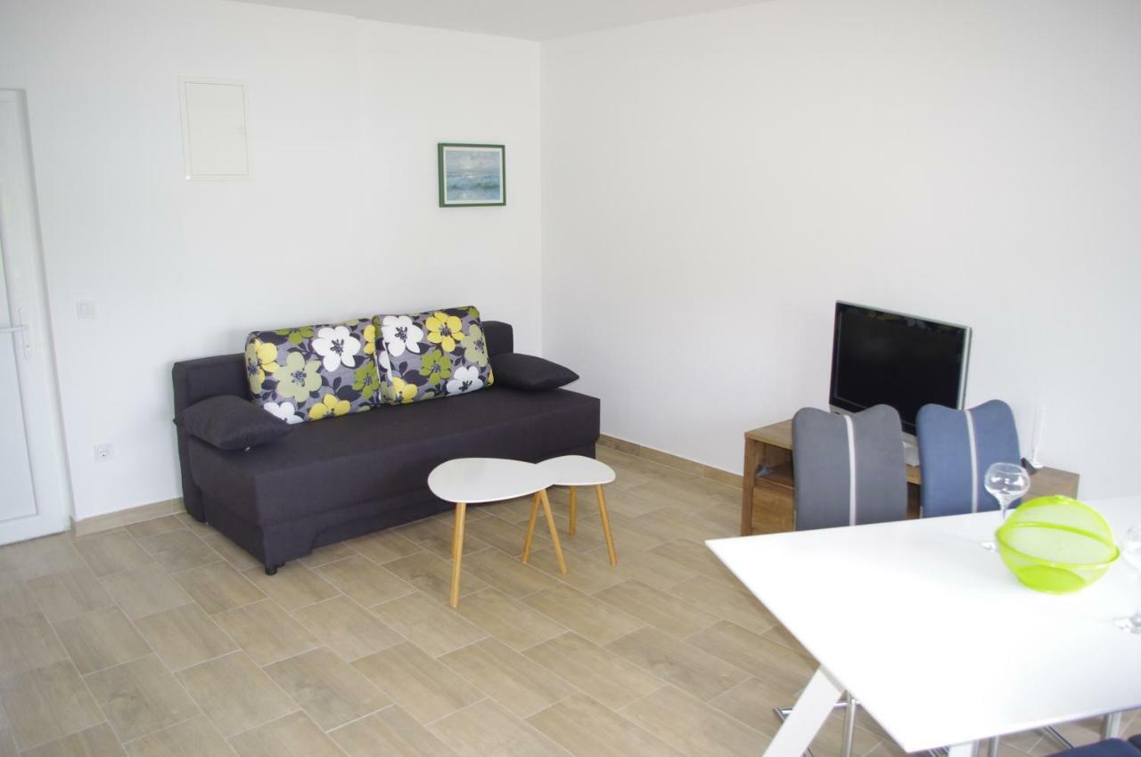 Apartment Lumago Каштела Екстер'єр фото