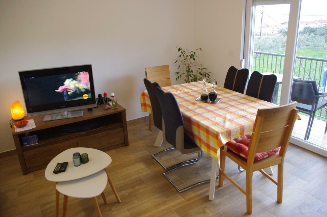 Apartment Lumago Каштела Екстер'єр фото